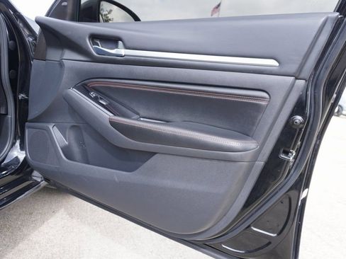 Used 2023 Nissan Altima 2.5 SR image 23