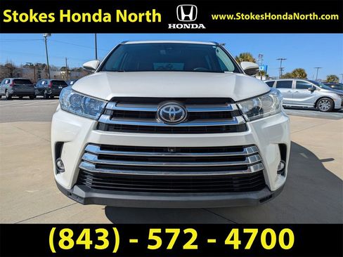 Used 2019 Toyota Highlander Limited Platinum image 9