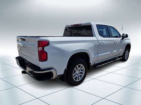 Used 2022 Chevrolet Silverado 1500 LT image 4