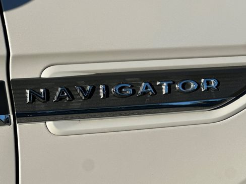 Certified 2024 Lincoln Navigator Reserve image 29