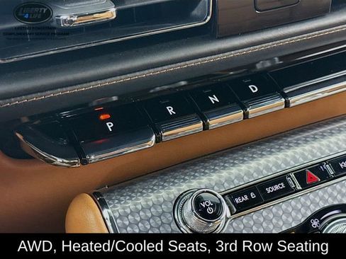 Used 2023 Lincoln Aviator Black Label w/ Dynamic Handling Package image 17