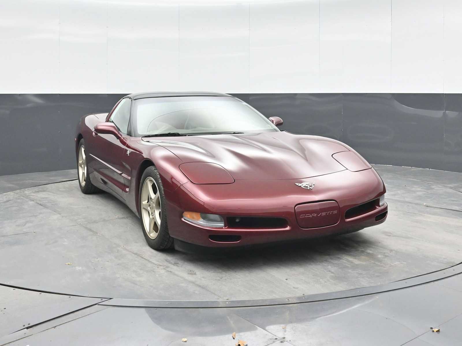Used 2003 Chevrolet Corvette Coupe w/ Preferred Equipment Group RWD image 6
