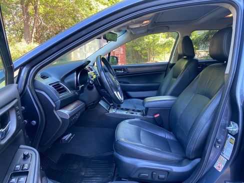Used 2017 Subaru Outback 2.5i Limited AWD/4WD image 13