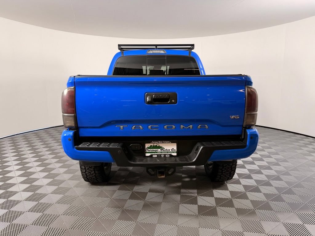 Used 2020 Toyota Tacoma TRD Off-Road w/ TRD Premium Off Road Package AWD/4WD image 11