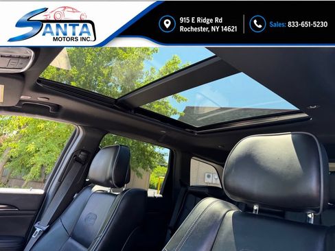 Used 2020 Jeep Grand Cherokee Overland AWD/4WD image 11