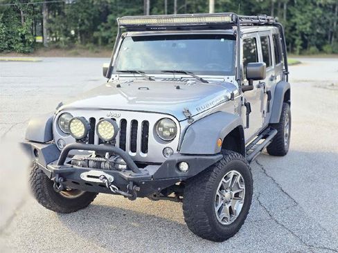 Used 2016 Jeep Wrangler Unlimited Rubicon w/ Connectivity Group AWD/4WD image 2