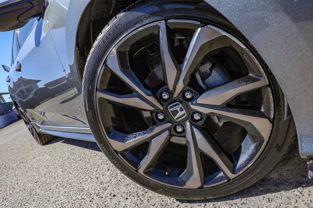 Used 2019 Honda Civic Sport image 2