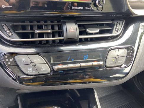 Used 2022 Toyota C-HR Limited image 25