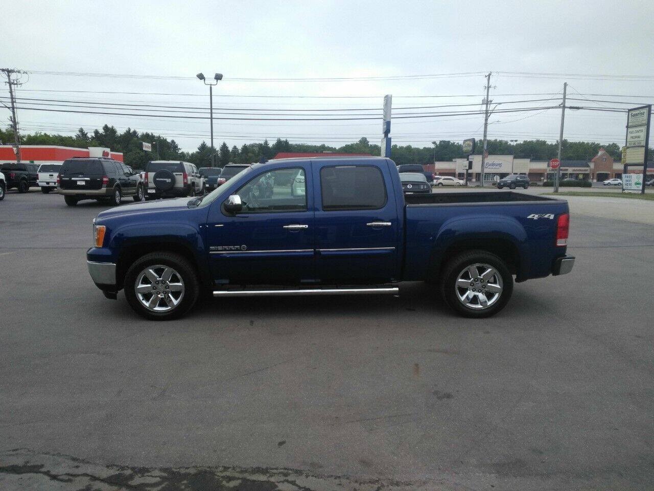 Used 2012 GMC Sierra 1500 SLT w/ Heritage Edition AWD/4WD image 11