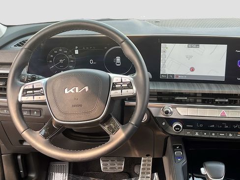Used 2024 Kia Telluride SX Prestige w/ Towing Package AWD/4WD image 24
