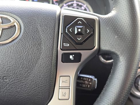 Used 2022 Toyota 4Runner Limited image 31