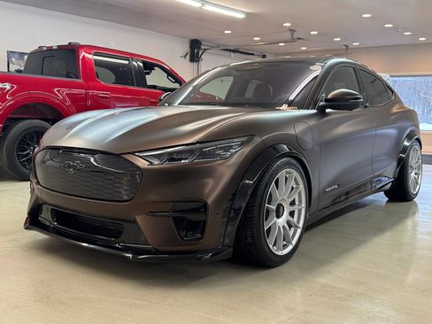 Used 2022 Ford Mustang Mach-E GT image 1