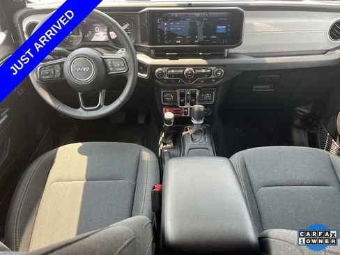 Used 2025 Jeep Wrangler Unlimited Sport S 4xe AWD/4WD image 17