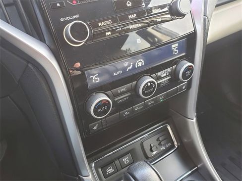 Used 2019 Subaru Ascent Limited image 34