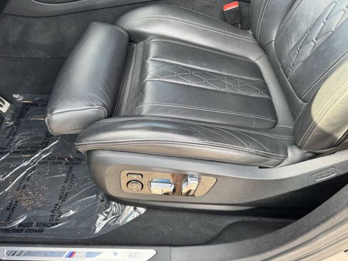 Used 2023 BMW X6 xDrive40i w/ M Sport Package image 16