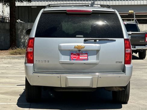 Used 2012 Chevrolet Tahoe LTZ AWD/4WD image 7