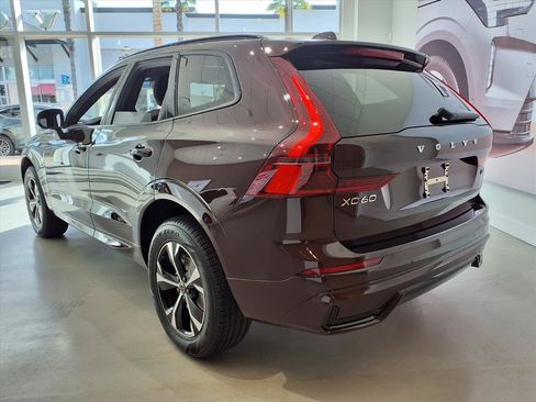 New 2026 Volvo XC60 B5 Core w/ Protection Package image 5