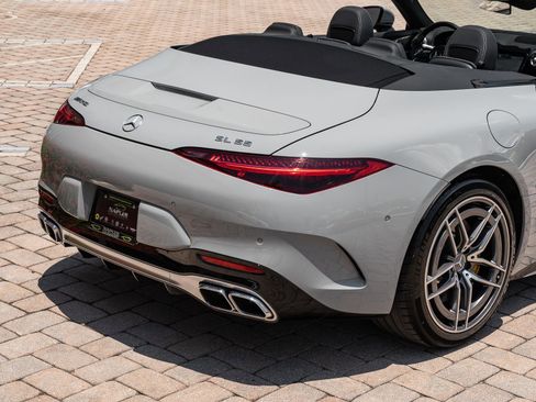 Used 2024 Mercedes-Benz SL 55 AMG 4MATIC image 39