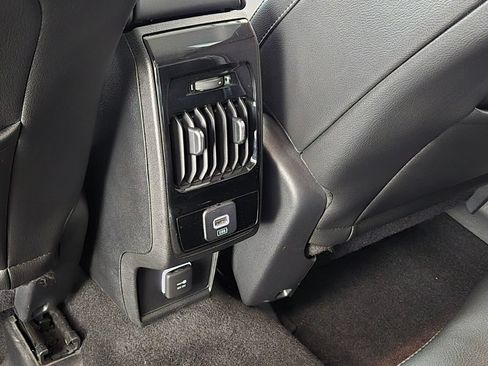 Used 2022 Jeep Compass Latitude FWD image 17
