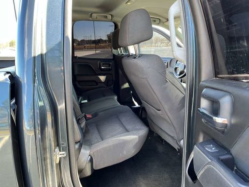 Used 2018 Chevrolet Silverado 1500 LT image 17