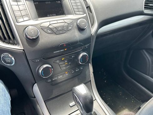 Used 2016 Ford Edge SEL FWD image 7