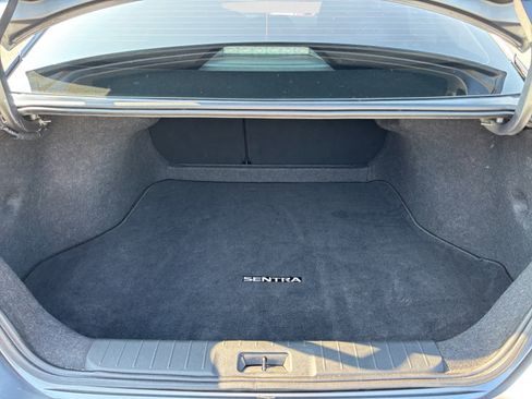 Certified 2023 Nissan Sentra S image 5