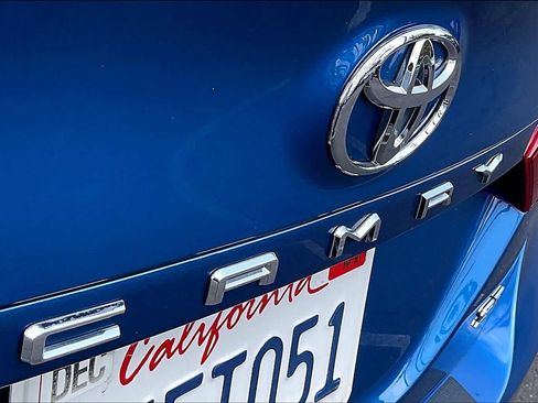 Used 2020 Toyota Camry SE w/ Carpet Mat Package FWD image 30