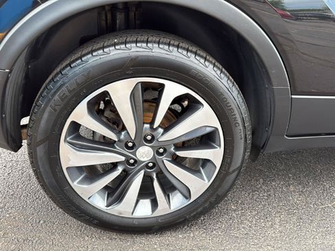 Used 2021 Buick Encore Preferred AWD/4WD image 34