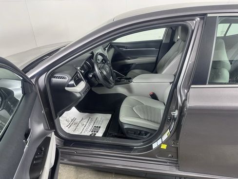 Used 2023 Toyota Camry SE image 20