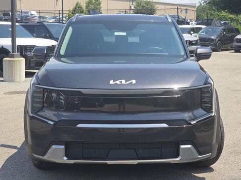 Used 2024 Kia EV9 Wind AWD/4WD image 12