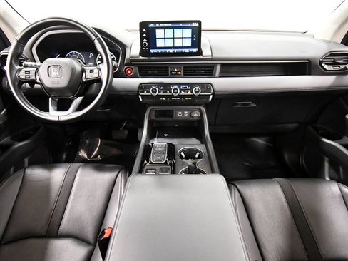 Certified 2023 Honda Pilot EX-L image 3