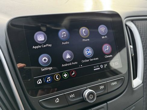 Certified 2024 Chevrolet Malibu LT image 3