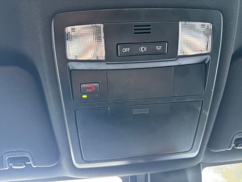 Used 2023 Toyota Tacoma TRD Sport w/ Technology Package image 25