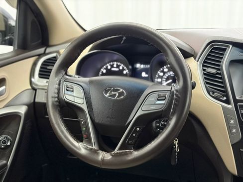 Used 2017 Hyundai Santa Fe Sport AWD/4WD image 19