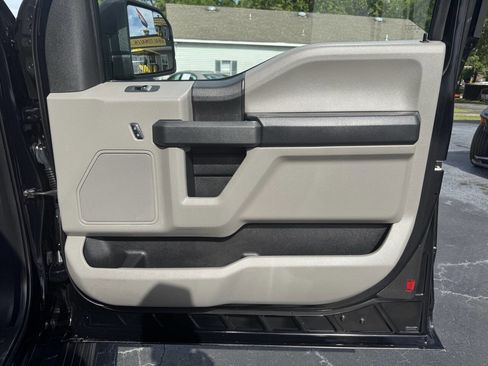 Used 2018 Ford F150 XL w/ Equipment Group 101A Mid RWD image 43