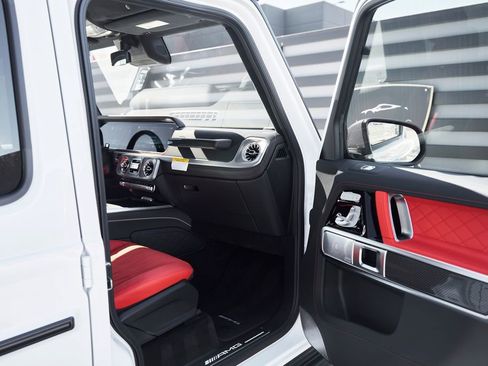Used 2025 Mercedes-Benz G 63 AMG 4MATIC image 29