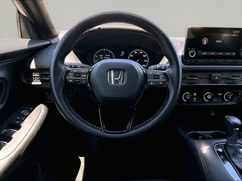 Used 2025 Honda HR-V Sport image 9
