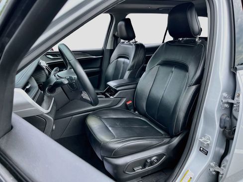 Used 2021 Jeep Grand Cherokee L Limited RWD image 22