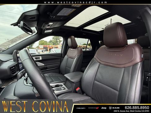 Used 2024 Ford Explorer Platinum w/ Technology Package AWD/4WD image 28