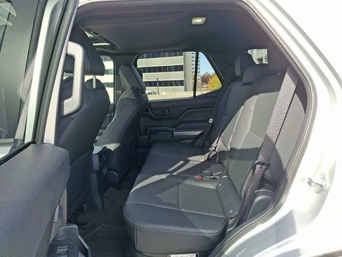 Used 2025 Toyota 4Runner TRD Off-Road Premium image 13