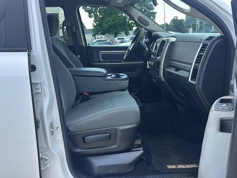 Used 2018 RAM 2500 SLT AWD/4WD image 16