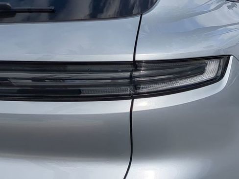 Used 2025 Porsche Cayenne GTS image 8