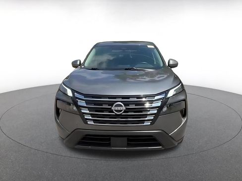 Used 2025 Nissan Rogue SV AWD/4WD image 4