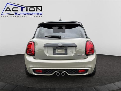 Used 2019 MINI Cooper S w/ Premium Package image 4