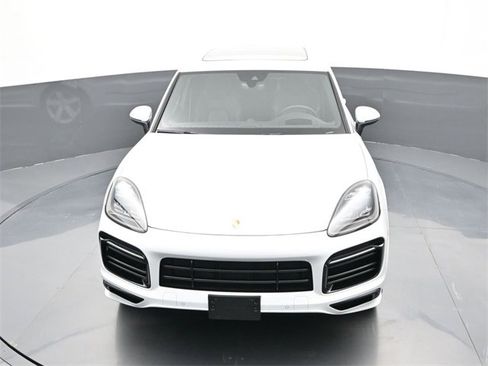 Used 2023 Porsche Cayenne Platinum Edition image 30