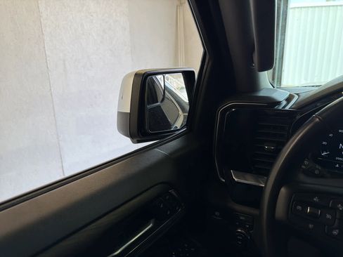 Used 2024 GMC Sierra 1500 SLT image 43