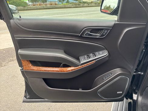 Used 2016 Chevrolet Tahoe LTZ image 29