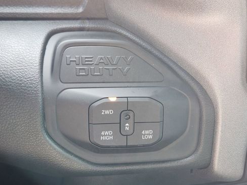 New 2026 RAM 3500 Tradesman w/ Chrome Appearance Group AWD/4WD image 20