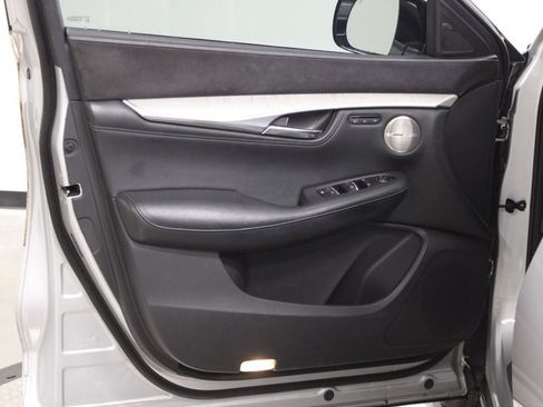 Used 2019 INFINITI QX50 Essential w/ Sensory Package image 22