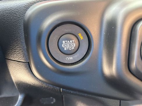 Used 2021 Jeep Gladiator Rubicon image 40